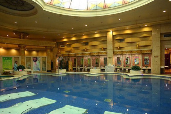 桑拿休闲，明珠豪生让悠闲触手可及(豪华桑拿房)